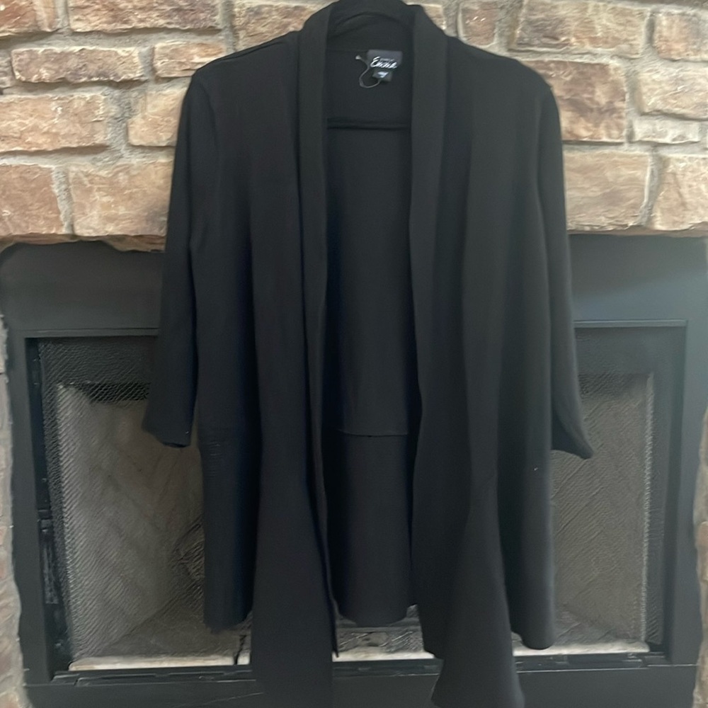 NWOT Simply Emma black hi-low cardigan. Size 1X